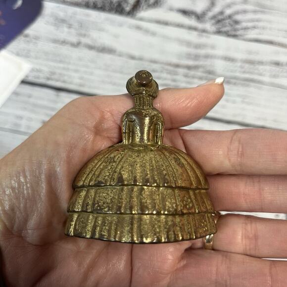 Vintage Southern Belle Victorian Lady Golden Brass Bell Made in England - Picture 6 of 8